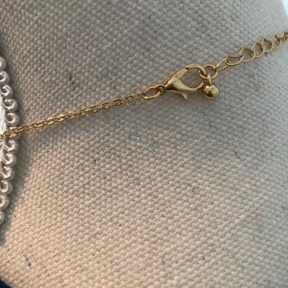 Goldtone Quatrefoil Station Necklace - Picture 5 of 6